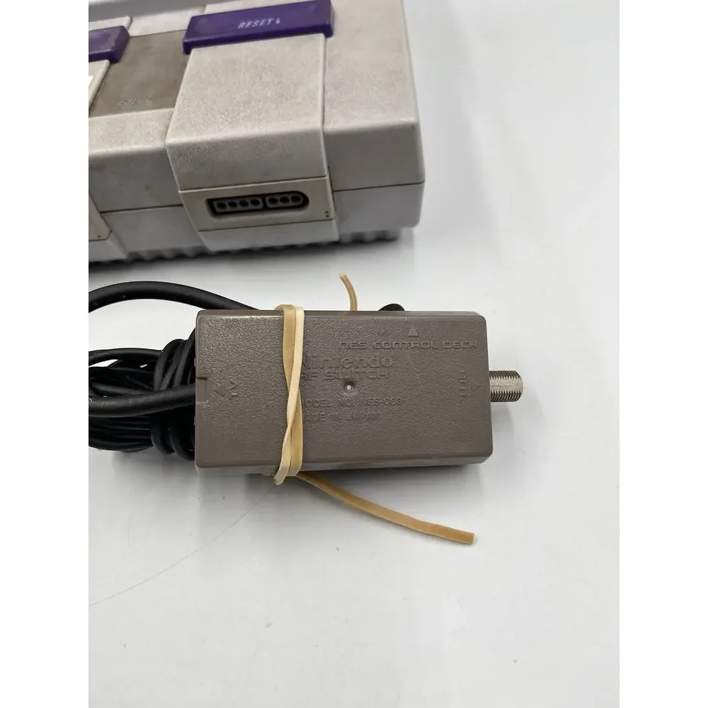 Super Nintendo Entertainment System SNES Console SNS-001 w/ Controller & Cords